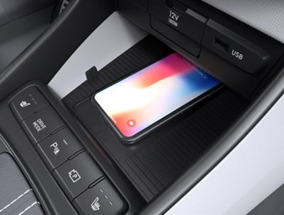Wireless charging with the centre console of the all-new Hyundai BAYON compact crossover SUV.