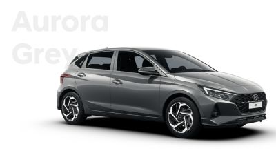 Pohľad sprava zboku na nový Hyundai i20, sivá farba Aurora Grey