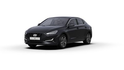 Front side view of the new Hyundai i30 Fastback in the colour Phantom Black.