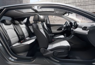 Interior view of the new Hyundai i30 Wagon, as seen from the passenger side.