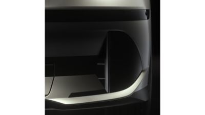 Estetické krivky a aerodynamický dizajn prednej časti modelu Hyundai IONIQ 6.