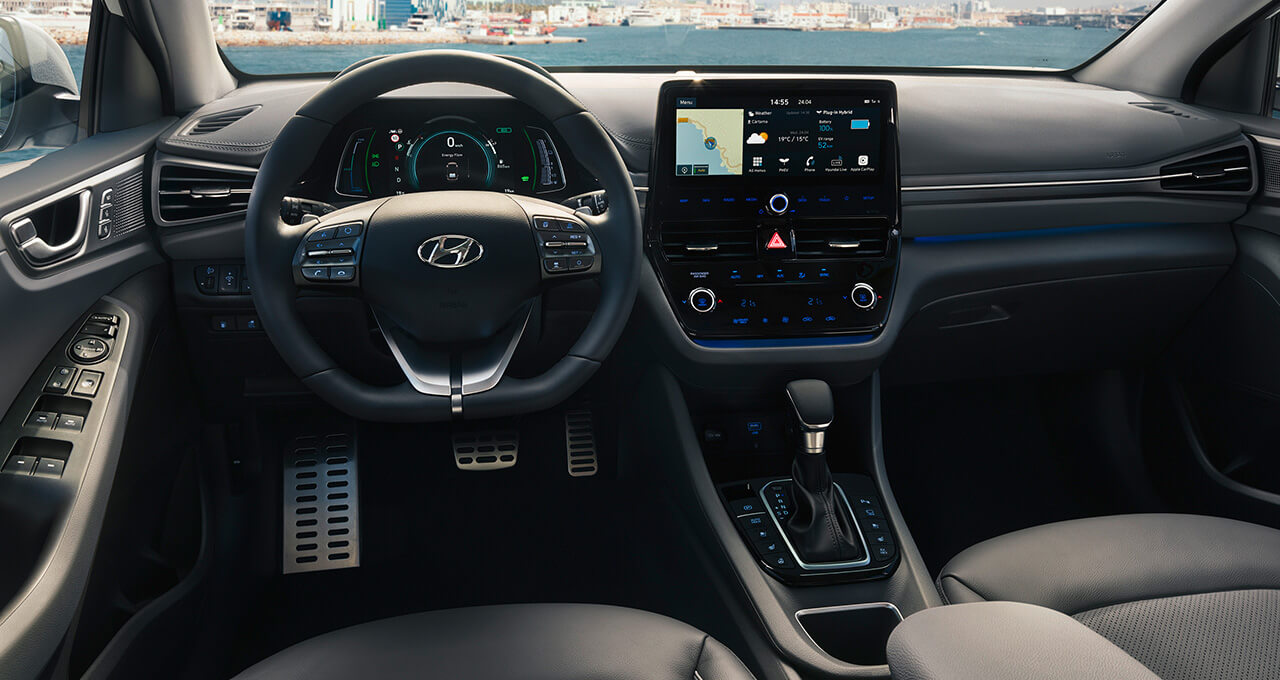 interier plug in hybrid